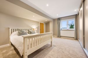 Photo 16- click for photo gallery